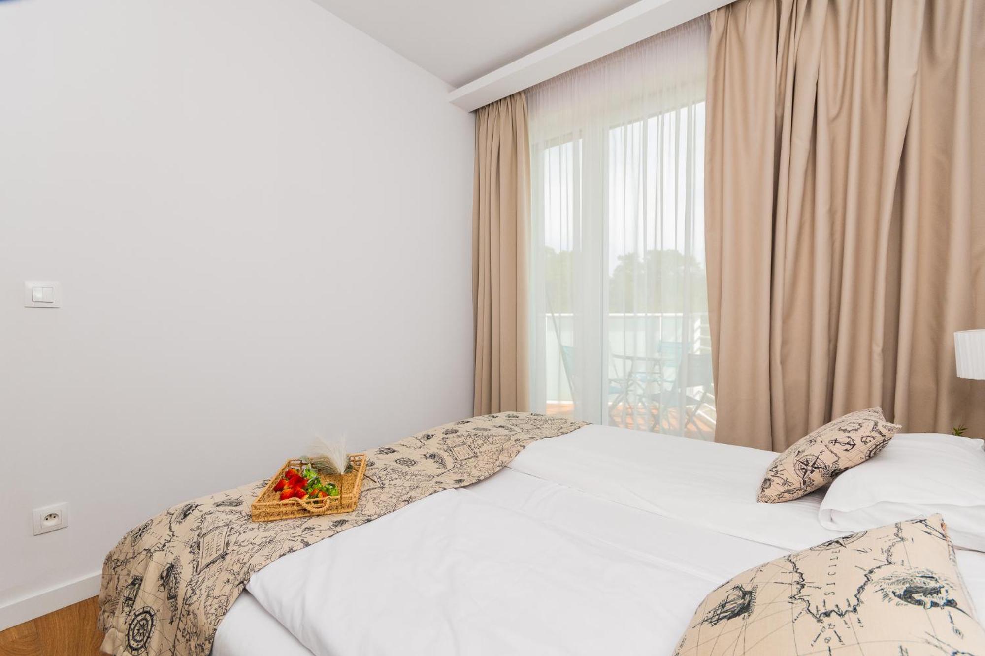 Apartamenty Mierzeja - Marina, Katy Rybackie, 100 M Od Zalewu Wislanego Bagian luar foto
